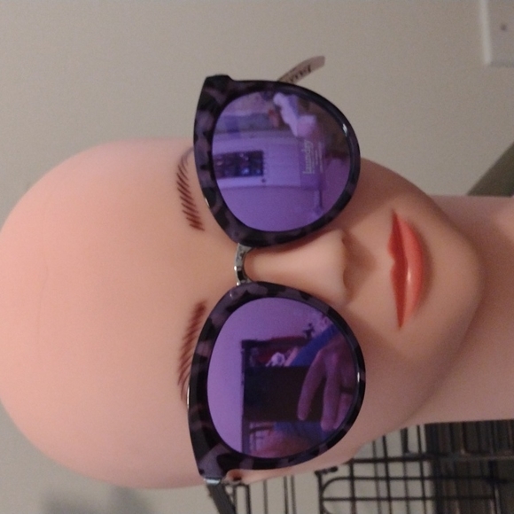 Laundry by Shelli Segal Ls182 Polarized Round Sunglasses